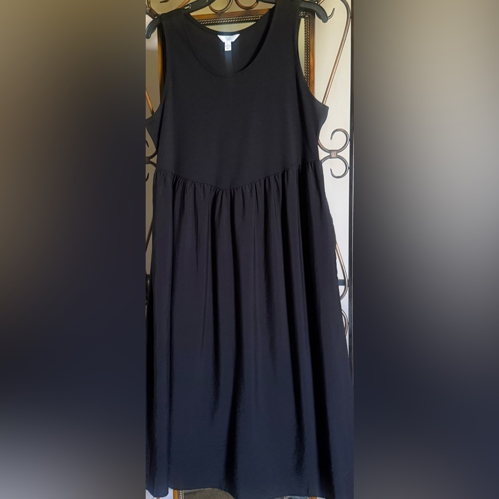 NWT Classic Black Women's Flowing A-Line Black Sleeveless Dress